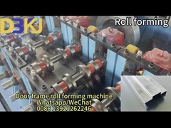 Rolo do quadro de porta que forma a máquina
