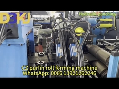 Máquina de moldagem de rolos